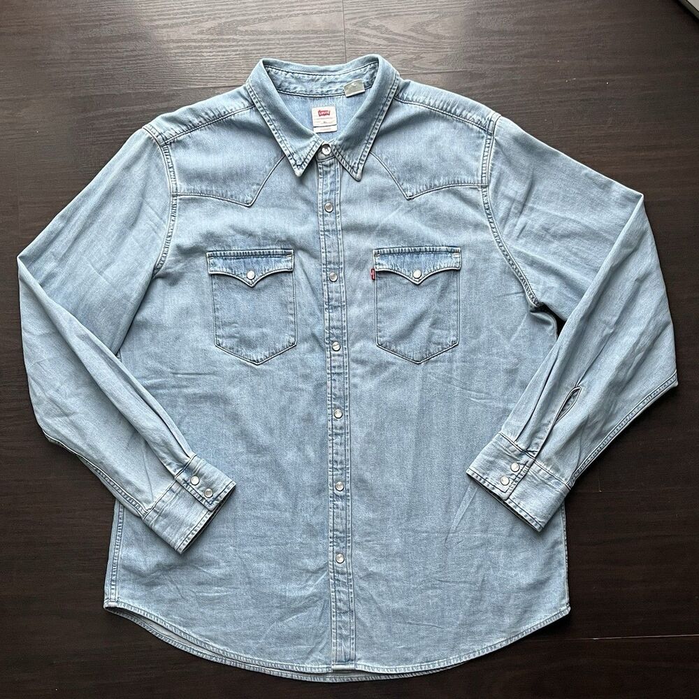 Levi's Shirt XL Blue Denim Western Pearl Snap Light Wash Chambray Rodeo Cowboy